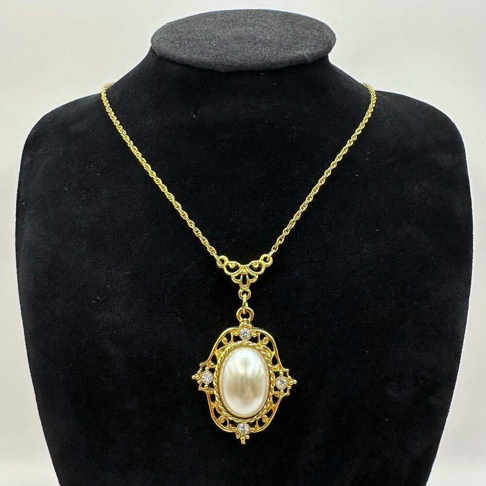Vtg Pearl Cabochon Crystal Drop Pendant Necklace Gold Tone Antique Wedding Prom